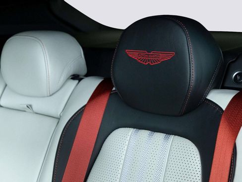 Used 2025 Aston Martin DBX 707 image 46