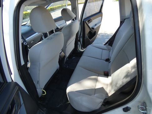 Used 2016 Subaru Forester 2.5i w/ Alloy Wheel Package image 43