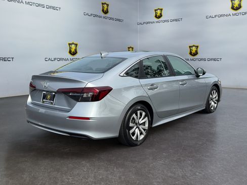Used 2025 Honda Civic LX image 5