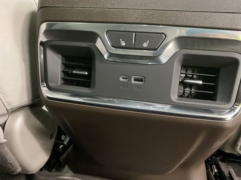 New 2026 Chevrolet Silverado 1500 LTZ w/ LTZ Premium Package image 17