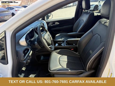 Used 2026 Chrysler Pacifica Limited AWD/4WD image 27