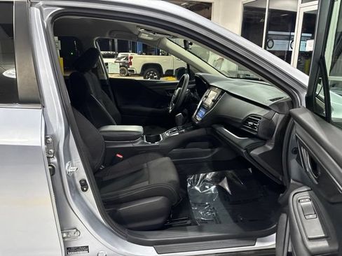 Used 2023 Subaru Outback AWD/4WD image 40