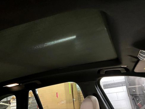 Used 2019 BMW X1 sDrive28i w/ Convenience Package FWD image 13