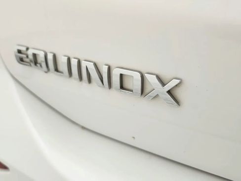 Used 2022 Chevrolet Equinox LT w/ LPO, Floor Liner Package image 17