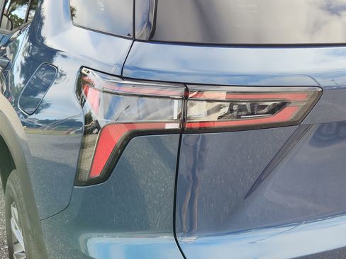 New 2026 Chevrolet Equinox LT image 8