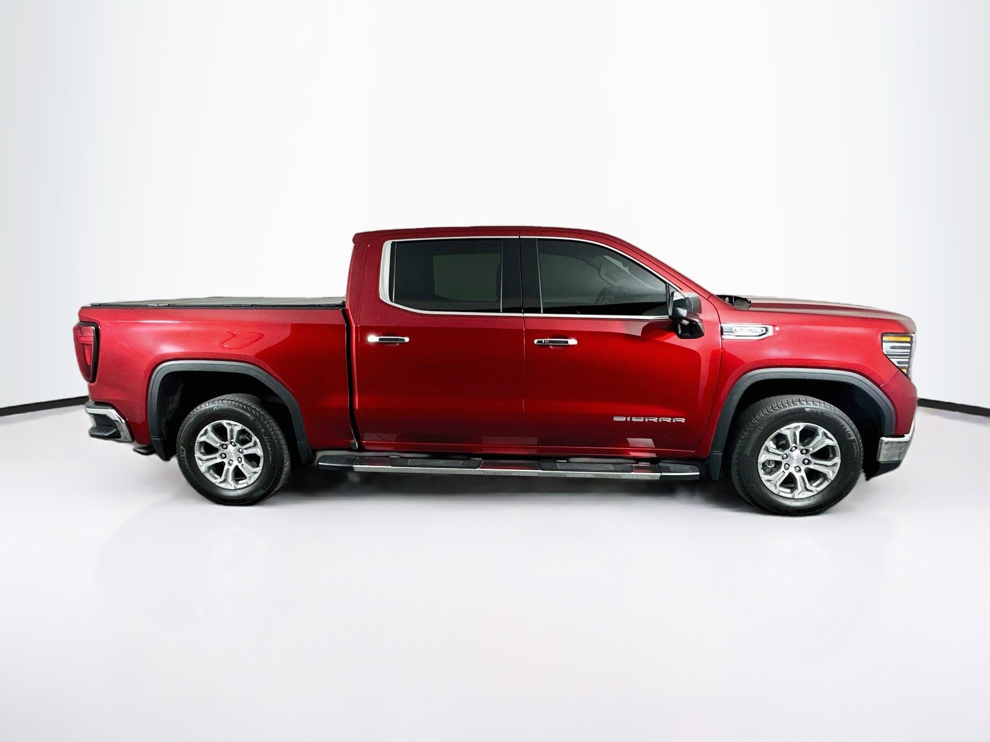 Used 2024 GMC Sierra 1500 SLT RWD image 10