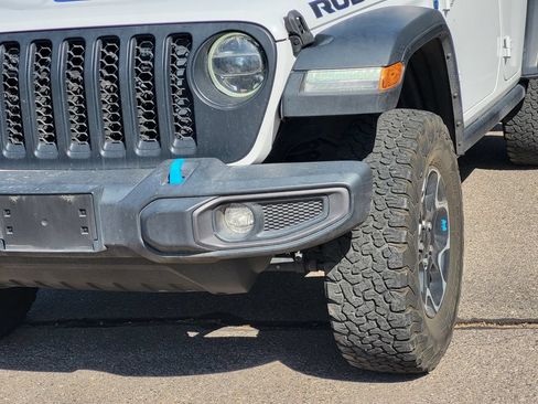Used 2022 Jeep Wrangler Unlimited Rubicon 4xe w/ Cold Weather Group AWD/4WD image 9