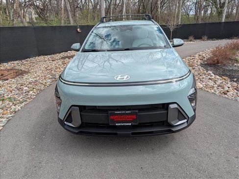 Certified 2024 Hyundai Kona SEL AWD/4WD image 8