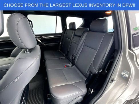 Used 2022 Lexus GX 460 Premium w/ Premium Plus Package image 35