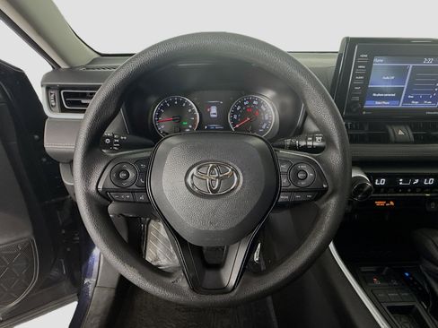 Used 2022 Toyota RAV4 XLE w/ Convenience Package image 13