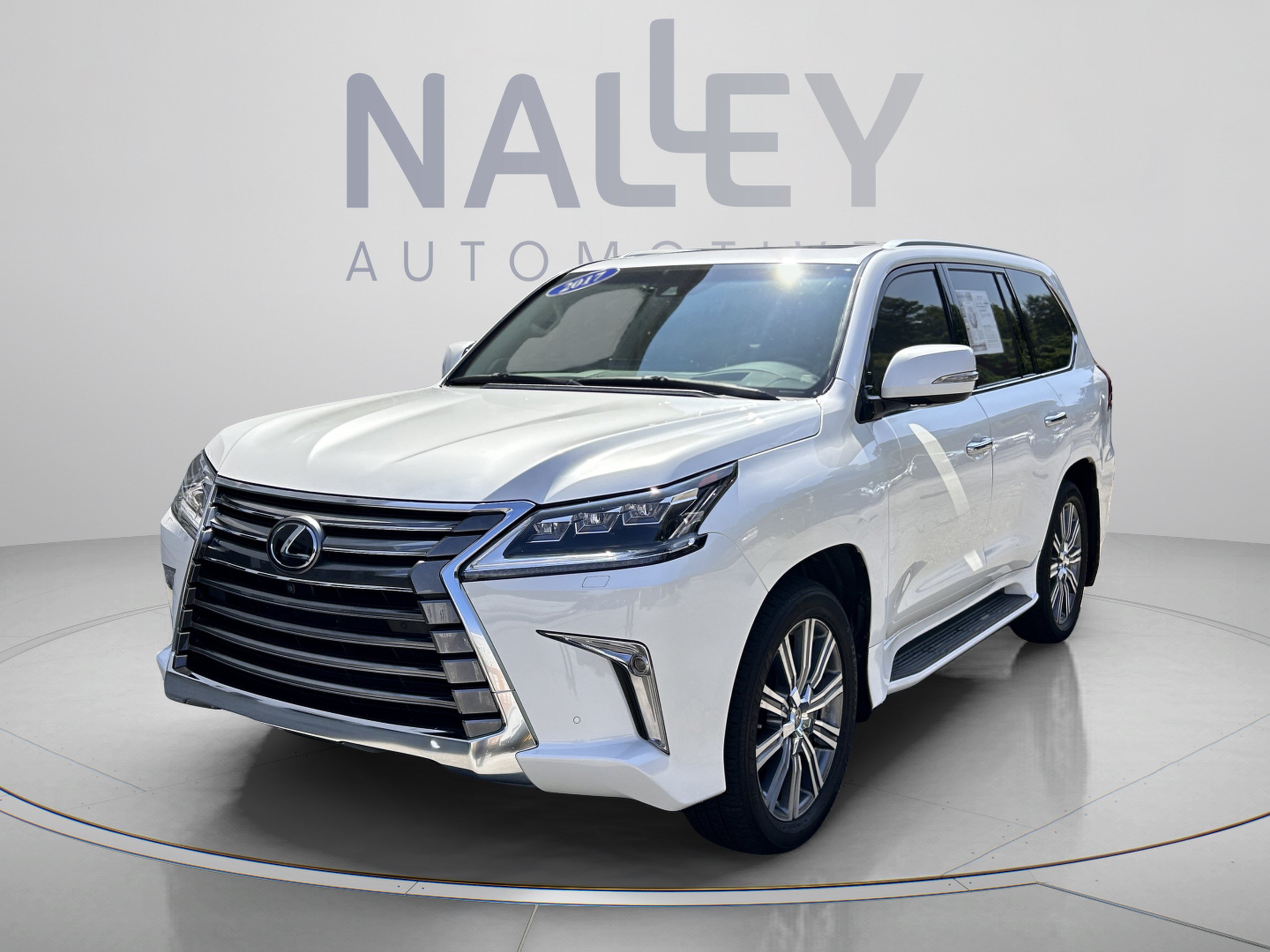 Used 2017 Lexus LX 570 4WD w/ Luxury Package image 17