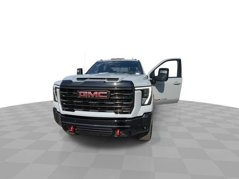 Certified 2025 GMC Sierra 2500 AT4X AWD/4WD image 3