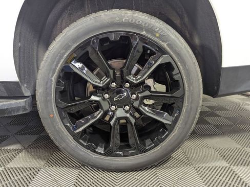 Used 2023 Chevrolet Suburban Premier image 46