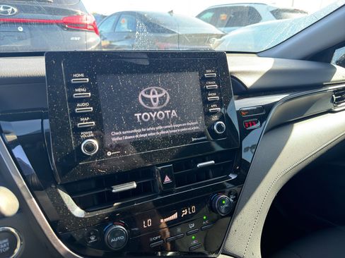Used 2024 Toyota Camry LE w/ Convenience Package FWD image 7
