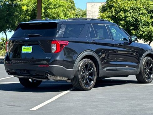 Used 2024 Ford Explorer ST-Line w/ Class IV Trailer Tow Package AWD/4WD image 11