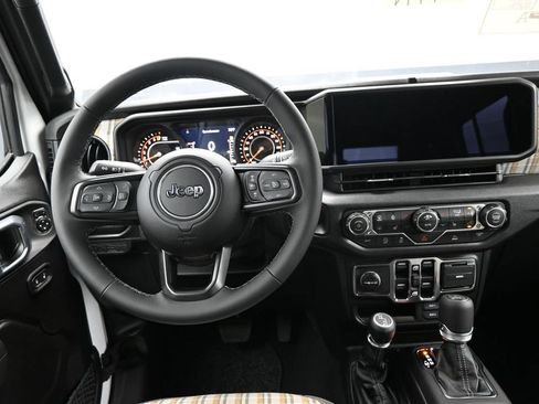 New 2026 Jeep Gladiator Sport AWD/4WD image 13