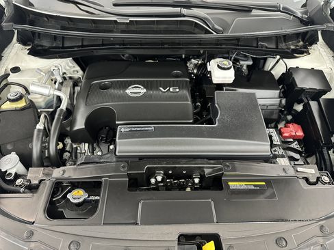 Used 2024 Nissan Murano SV w/ SV Midnight Edition Package image 11