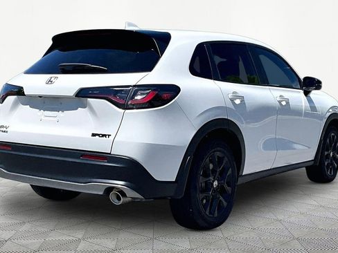 Used 2025 Honda HR-V Sport image 6