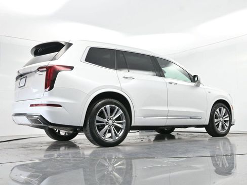 Certified 2024 Cadillac XT6 Premium Luxury image 49