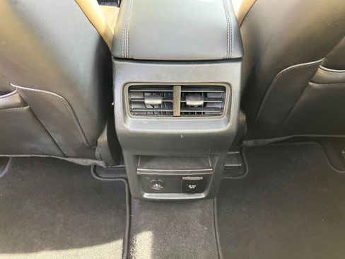 Used 2024 Ford Edge SEL w/ Convenience Package image 13