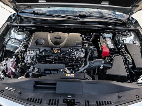 Used 2022 Toyota Camry SE image 26