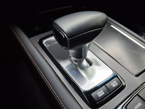 Used 2020 Genesis G80 3.3T Sport RWD image 12