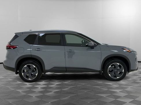 Used 2026 Nissan Rogue SV w/ SV Premium Package AWD/4WD image 6