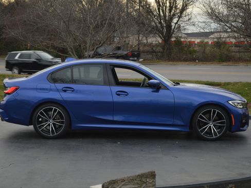 Used 2019 BMW 330i Sedan w/ M Sport Package image 12
