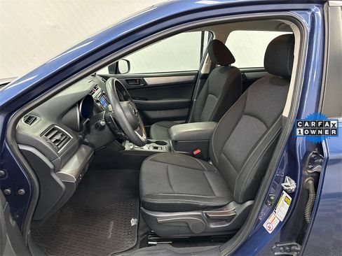 Used 2019 Subaru Outback 2.5i image 9