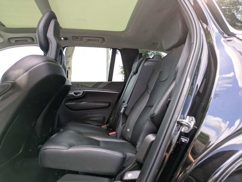 Used 2020 Volvo XC90 T6 Momentum AWD/4WD image 16