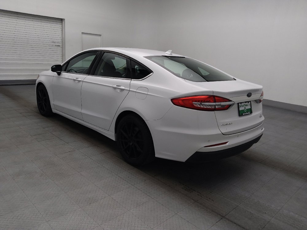 Used 2020 Ford Fusion SE FWD image 3