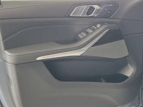 New 2027 BMW X7 xDrive40i AWD/4WD image 14