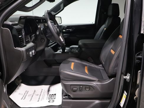 Used 2024 GMC Sierra 1500 AT4 w/ Technology Package image 13