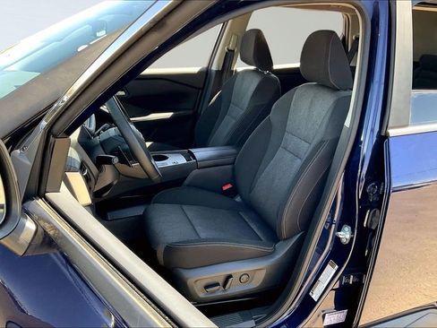 Used 2025 Nissan Rogue SV image 21