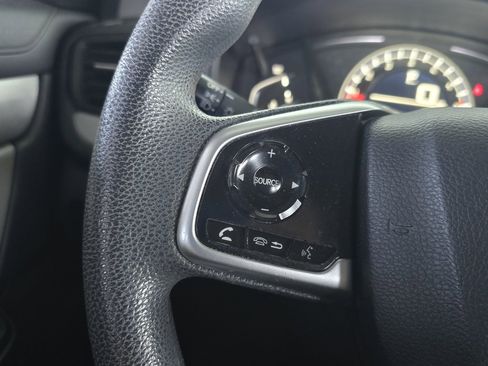 Used 2019 Honda CR-V LX image 9