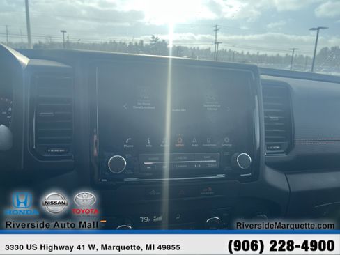 Used 2023 Nissan Frontier PRO-4X w/ Pro-4X Premium Package image 17