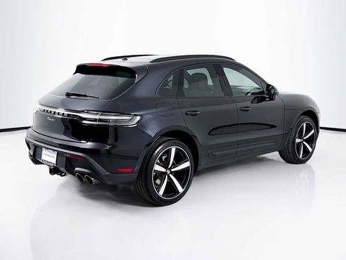 Certified 2025 Porsche Macan image 9