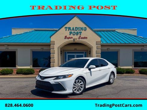 Used 2023 Toyota Camry LE FWD image 1