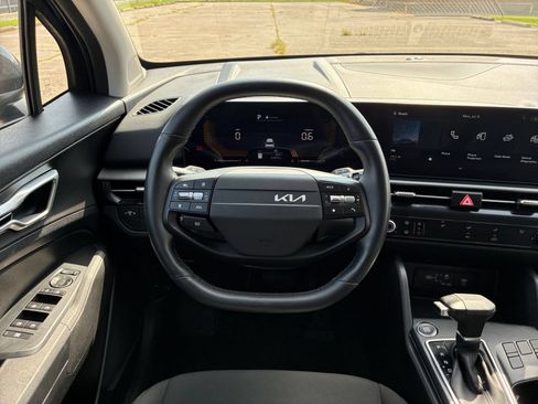 Used 2026 Kia Sportage LX FWD image 29