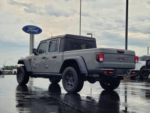 Used 2023 Jeep Gladiator Mojave w/ Cold Weather Group AWD/4WD image 6