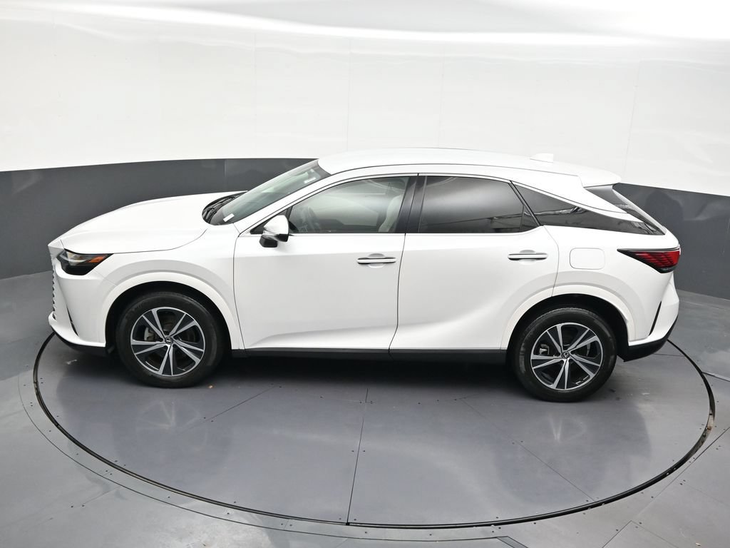 Used 2024 Lexus RX 350 FWD w/ Technology Package image 17