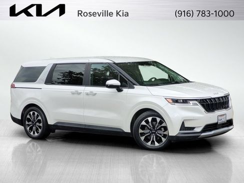 Certified 2024 Kia Carnival EX FWD image 1