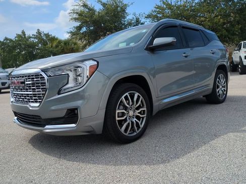 Used 2023 GMC Terrain Denali AWD/4WD image 9
