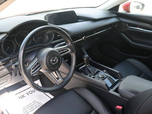 Used 2019 MAZDA MAZDA3 Sedan image 17
