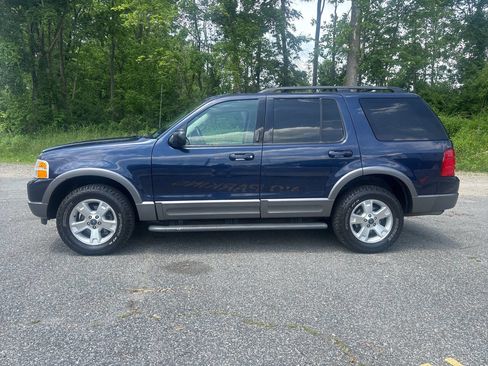 Used 2003 Ford Explorer Sport XLT AWD/4WD image 2