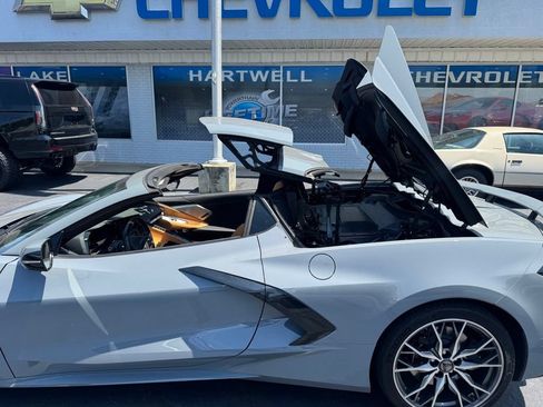 Used 2025 Chevrolet Corvette Stingray Preferred Conv w/ Z51 Performance Package RWD image 15