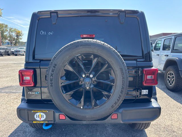 Used 2024 Jeep Wrangler Unlimited Sahara AWD/4WD image 6