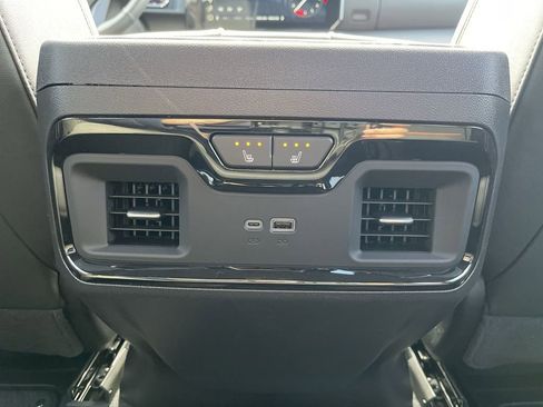New 2026 GMC Sierra 1500 AT4 w/ Technology Package AWD/4WD image 22