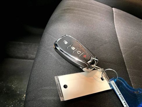 Used 2018 Chevrolet Trax LT w/ LT Convenience Package image 28