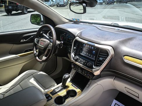Used 2018 GMC Acadia Denali AWD/4WD image 20